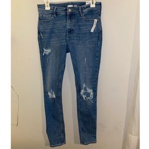 Dark wash skinny jeans